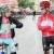 El ciclista italiano, Vincenzo Nibali del equipo Astana (izda) habla con el británico Mark Cavendish (dcha) del Omega Pharma-Quick Step. EFE