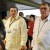 El integrante de las FARC Jorge Torres Victoria, alias "Pablo Catatumbo" (c), camina junto al segundo jefe de las FARC, Luciano Marín (i), alias "Iván Márquez", y Rodrigo Granda (d), alias Ricardo Téllez. EFE/Archivo