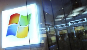 La compañía informática Microsoft confía en su nueva consola de videojuegos, la Xbox One, para satisfacer a sus aficionados. EFE/Archivo
