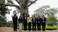 De izquierda a derecha, el ministro de Comercio de Perú, José Luis Silva Martinot, la ministra de Relaciones Exteriores de Perú, Eda Rivas, el ministro de Relaciones Exteriores de Chile, Alfredo Moreno Charme, la ministra de Relaciones Exteriores de Colombia, María Ángela Holguín, el ministro de Industria y Turismo de Colombia, Sergio Diaz-Granados, el ministro de Relaciones Exteriores de México, José Antonio Meade, y el ministro de Comercio de México, Ildefonso Guajardo, posan durante una fotografía oficial durante la VII Cumbre Alianza del Pacífico, que se realiza en Cali (Colombia). EFE