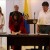 Los presidentes de Colombia, Juan Manuel Santos (d), y de Costa Rica, Laura Chinchilla (c), acompañados por la ministra de Comercio Exterior de Costa Rica, Anabel González (i), realizan la firma de un Tratado de Libre Comercio (TLC) en Cali (Colombia). EFE