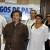 El guerrillero de las FARC, Luis Alberto Albán (c), alias Marco León Calarcá, este 23 de mayo, a su llegada al Palacio de Convenciones de La Habana (Cuba) para una nueva jornada de diálogos con el Gobierno de Colombia. EFE