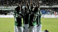 Cali que marcha séptimo con 24 puntos, y el Medellín, undécimo con 20 enteros, jugarán un partido decisivo en su interés de formar parte de la fiesta semifinal. En la imagen el registro de otra de las celebraciones del Deportivo Cali. EFE/Archivo