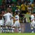 El delantero italiano Balotelli (i) es felicitado por sus compañeros tras marcar el segundo gol ante México, durante el partido de la Copa Confederaciones FIFA 2013 disputado en el estadio de Maracaná, en Río de Janeiro. EFE/Archivo