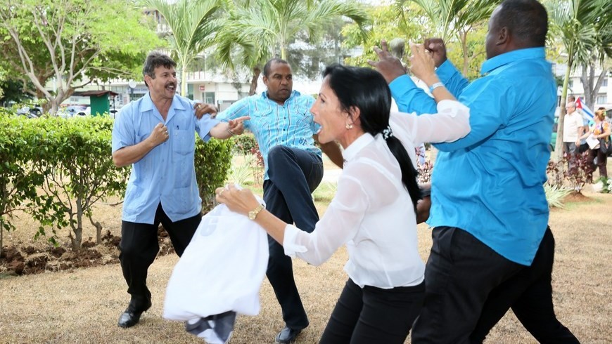 La Casa Blanca, preocupada por la "violencia" contra los disidentes cubanos en Panamá 4 Disturbios