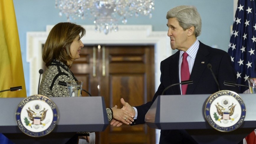 Holguín y Kerry perfilan en Panamá el Quinto Diálogo de Alto Nivel 4 kerry - Holguin