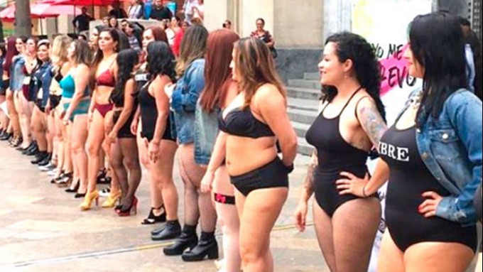 Mujeres sin ropa interior: Crónicas, Fotos y Vídeos de Mujeres sin ropa i.....