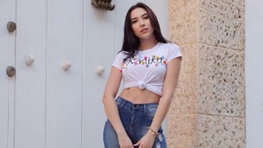 VIDEO: Tocando su cuerpo en bikini, Aída Victoria Merlano le bailó a su novio mientras le recitaba un poema | Minuto30.com