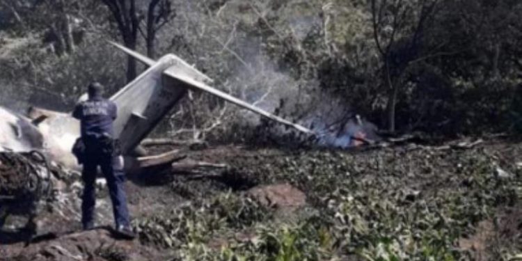 Resultado de imagen para Mueren seis militares en accidente aéreo en el estado mexicano de Veracruz