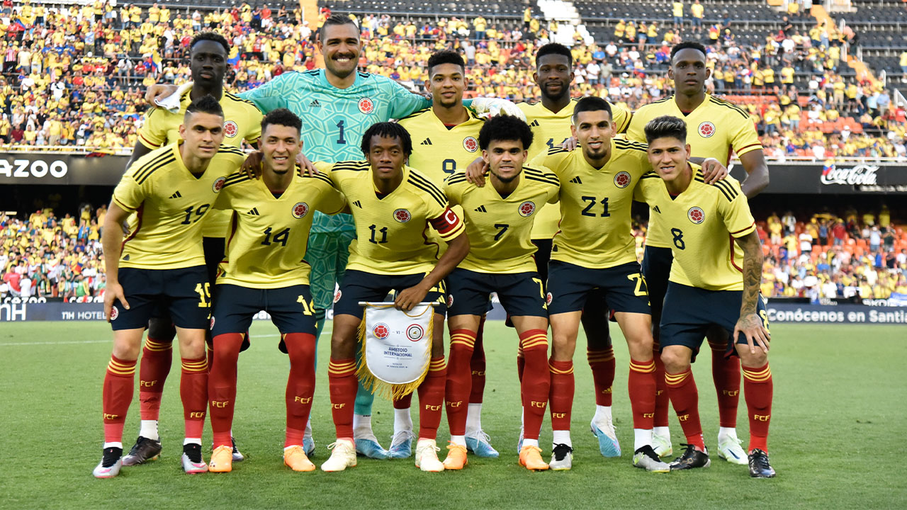 ¡Qué misterio! Néstor Lorenzo nada que entrega la convocatoria de la Selección Colombia